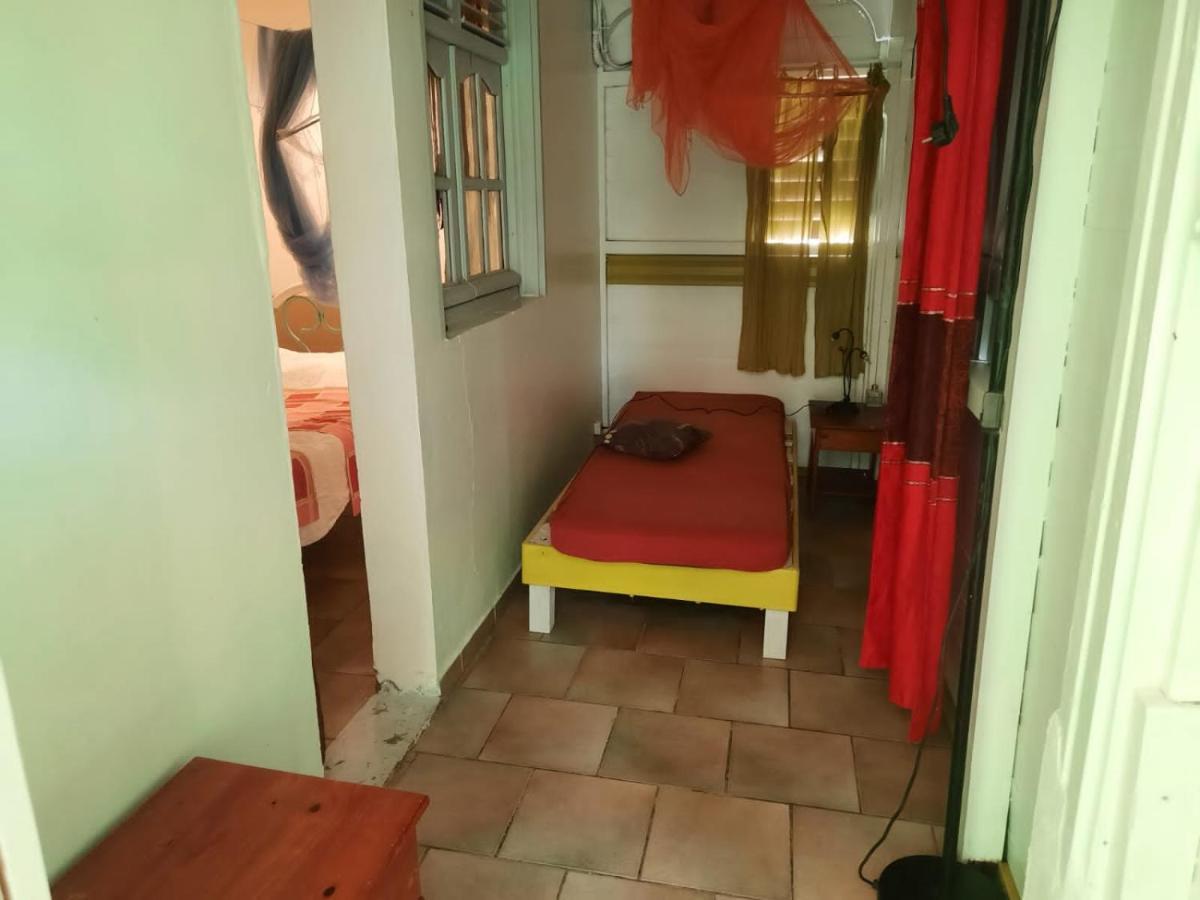 Appartement Le Jardin de Massieux à Bouillante Extérieur photo